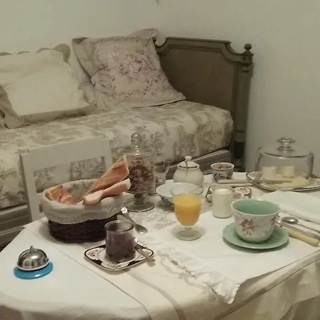 La Roulliere فندق مبيت وإفطار